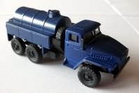 THW ModelleKAMAZ 3achs Tank RK